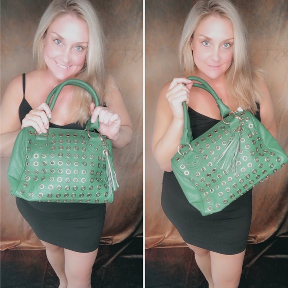 Moshion Green and Silver Bag - Picture 4 of 13